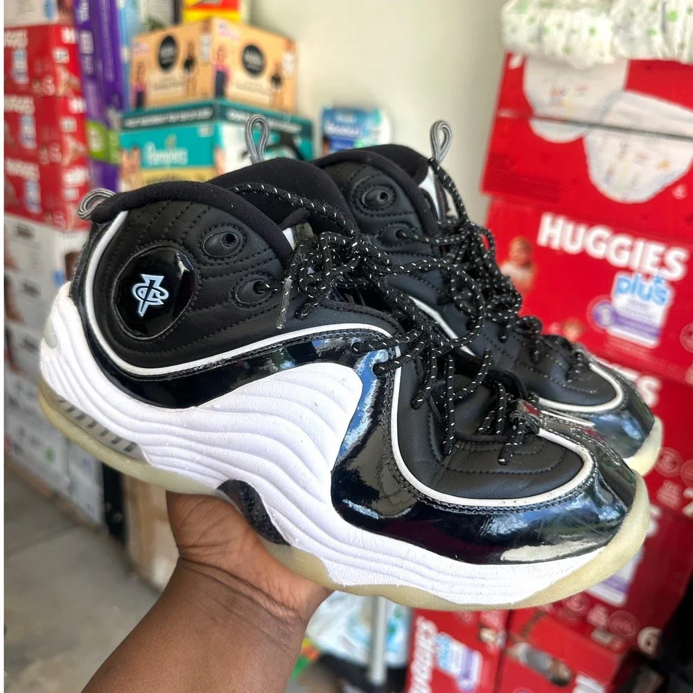 Nike Air Penny 2 Black White Patent Leather  Athletic Shoes Men's Size 9.5